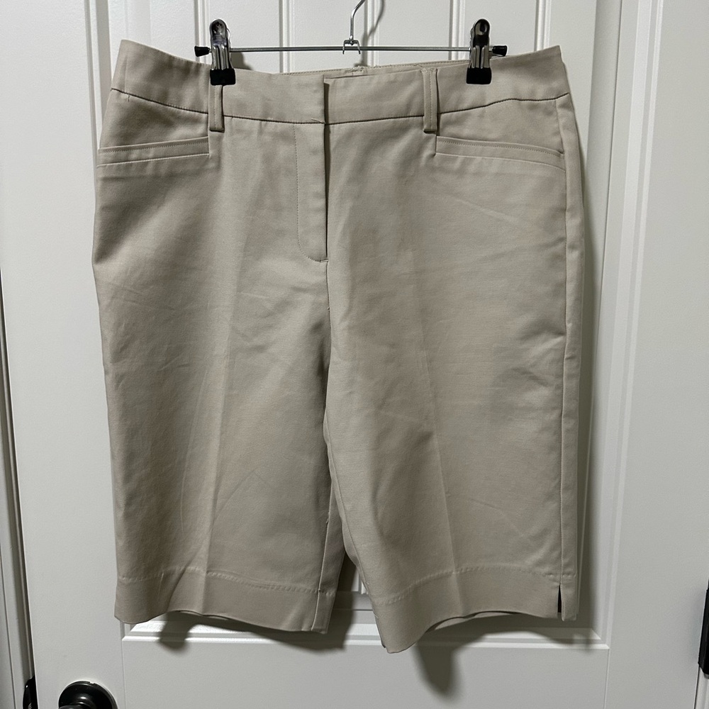 Chico's Classic Beige Women's Bermudas